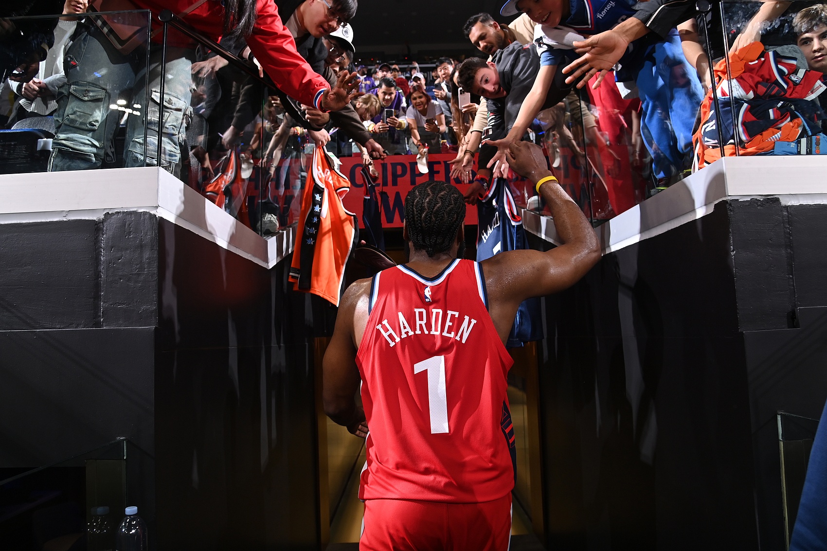 九游体育登陆入口-离奇快船：卖全明星遣功勋 比尔报销 东道主无全明星 登走不欠4.0